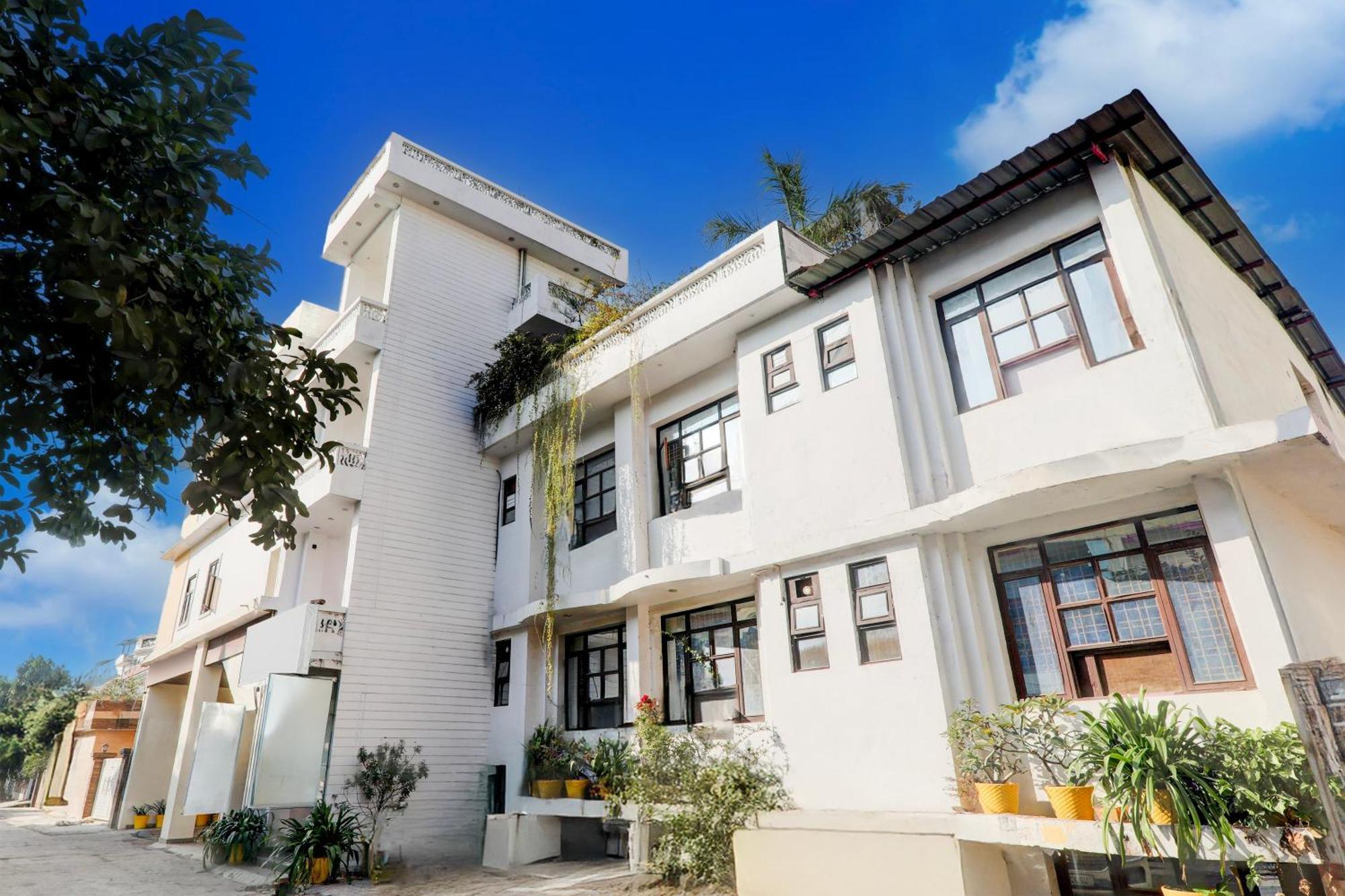 Super Hotel O Insaf Nagar Munshipuliya Formerly Vibrant Chinhat 외부 사진